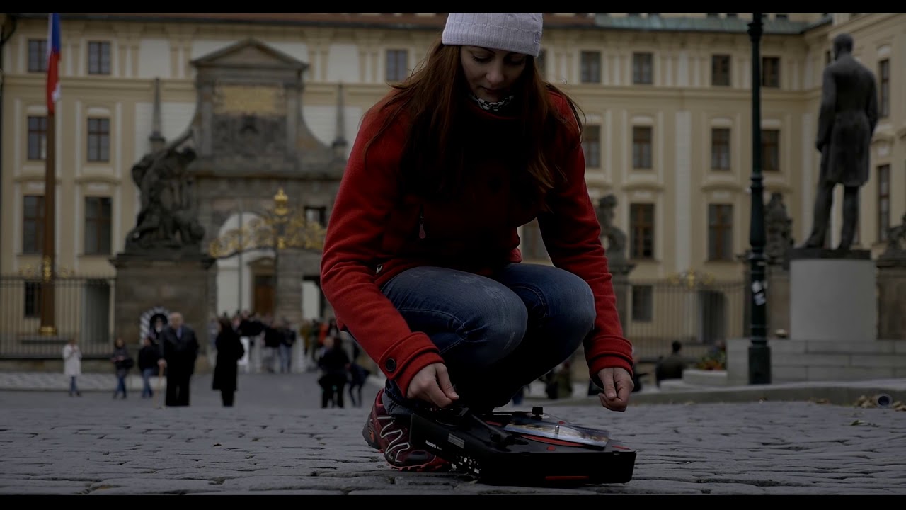 GRAMOPHONE AUDIO POSTCARD - ONE DAY IN PRAGUE