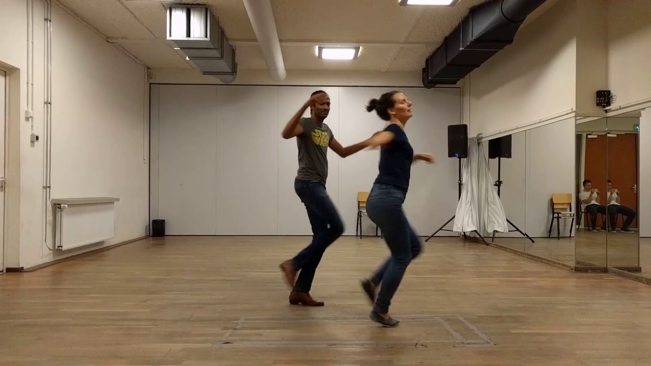 Level GH and Ninja's - Shufflin and Rollin routine with music