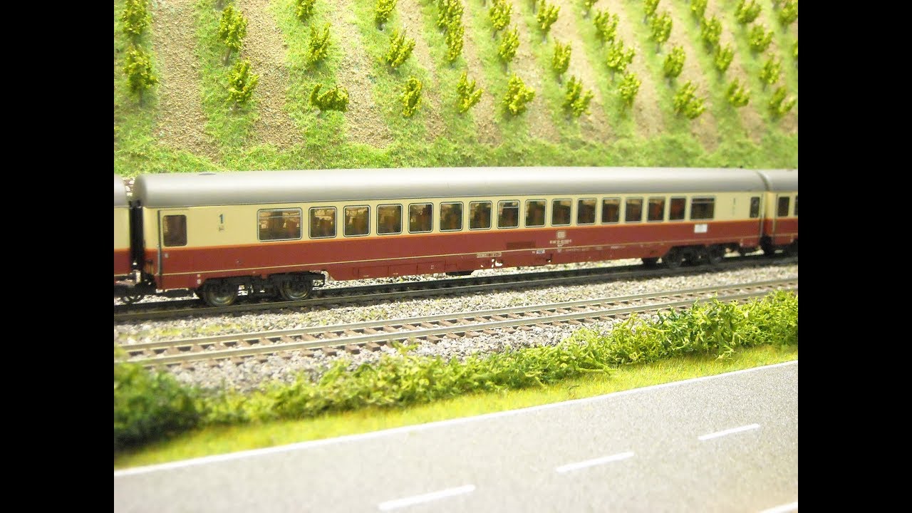 Zugbildungen nach Vorbild der  TEE 17  Fl&uuml;gelzug des 83er Rheingold