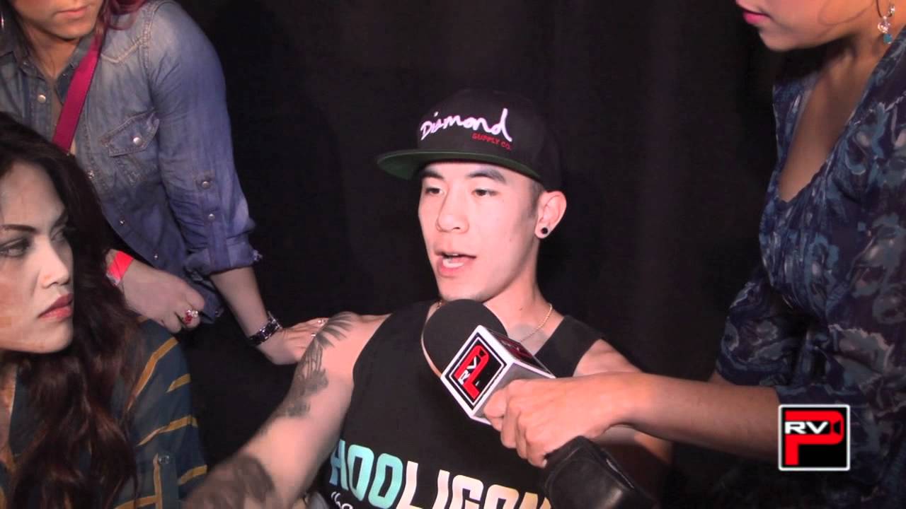 Jawn Ha of Mos Wanted Crew surrounded by beautiful ladies Drake Challenge - ABDC Season 7