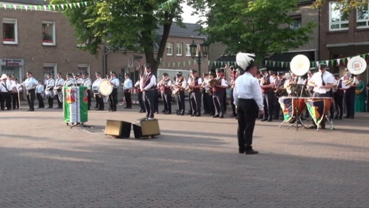 Schützenfest Elten 2018 - Samstag - Großer Zapfenstreich