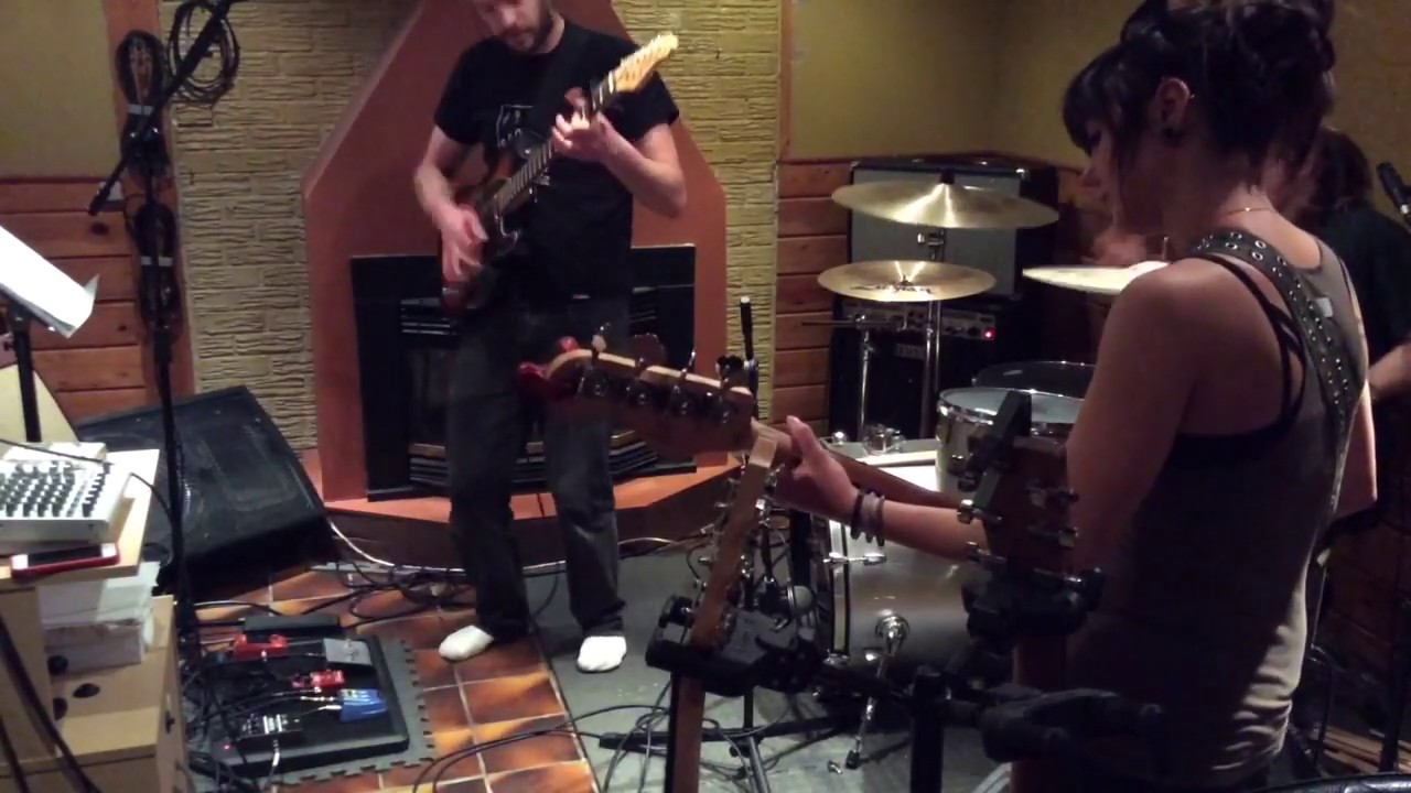 The Interchangeables - One Foot In Each World, Both In Neither - Live In The Basement
