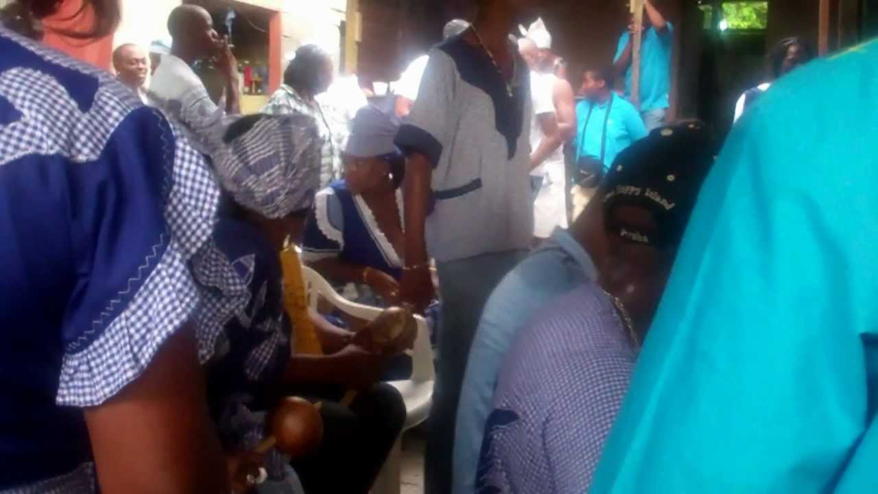 Kwaku Krioro (Live Adjaini)