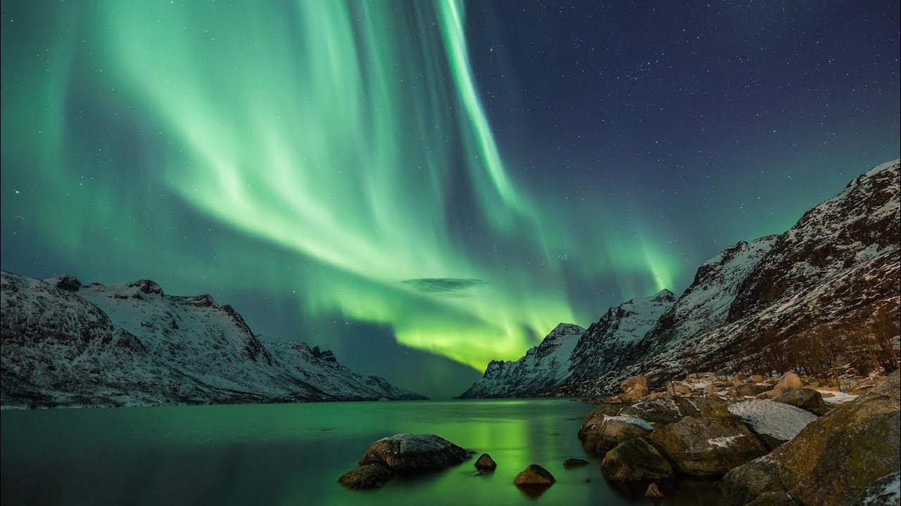 Small Group Northern Lights Tour by Super Jeep from Reykjavik