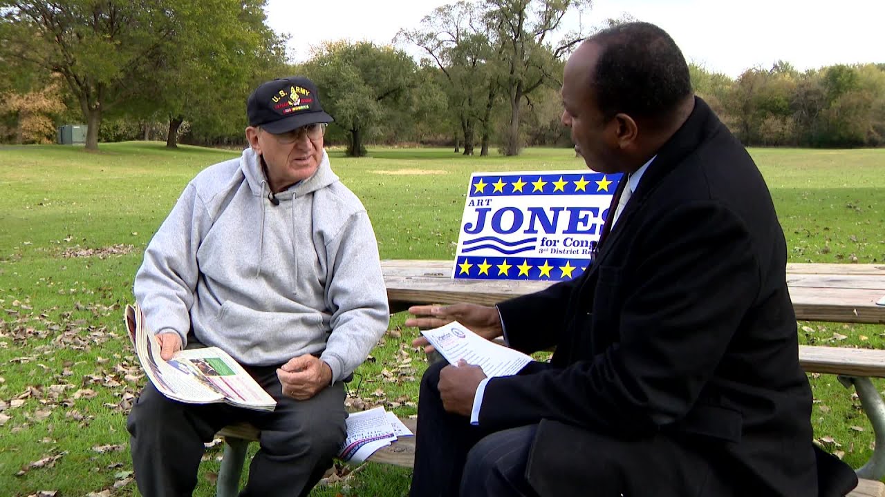 Holocaust Denier Accused Of Stealing Muslim Group's Logo
