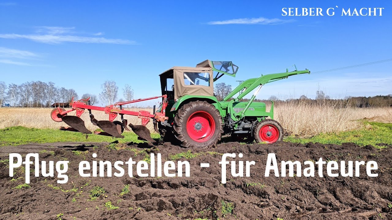 Mit dem ersten Schar an der Hütte hängen geblieben... Pflug reißt Hütte ein