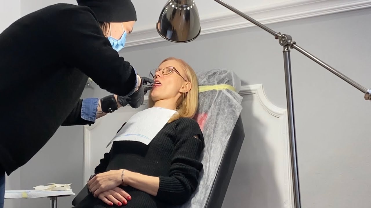 ВЛОГ Кира Выбрала  собаку /Мама  Проколола язык / семейные влоги