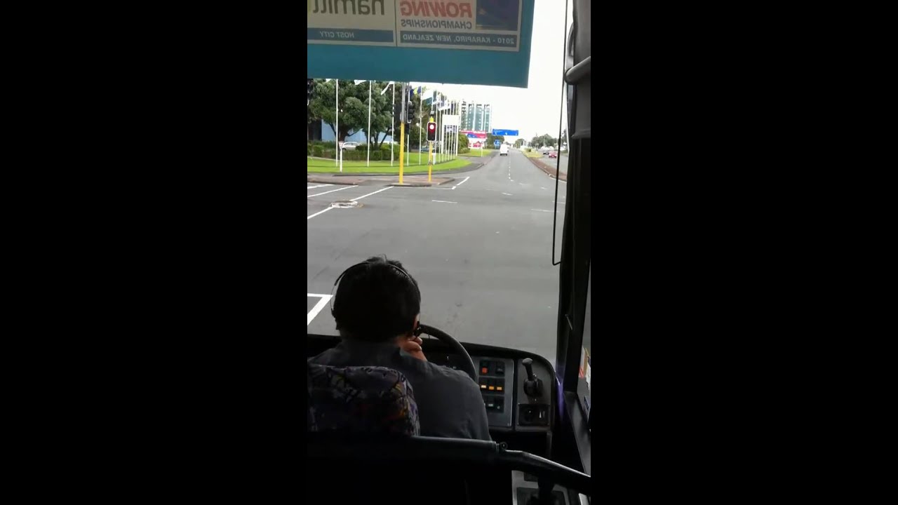 Un Bof.  Un saluto Maori