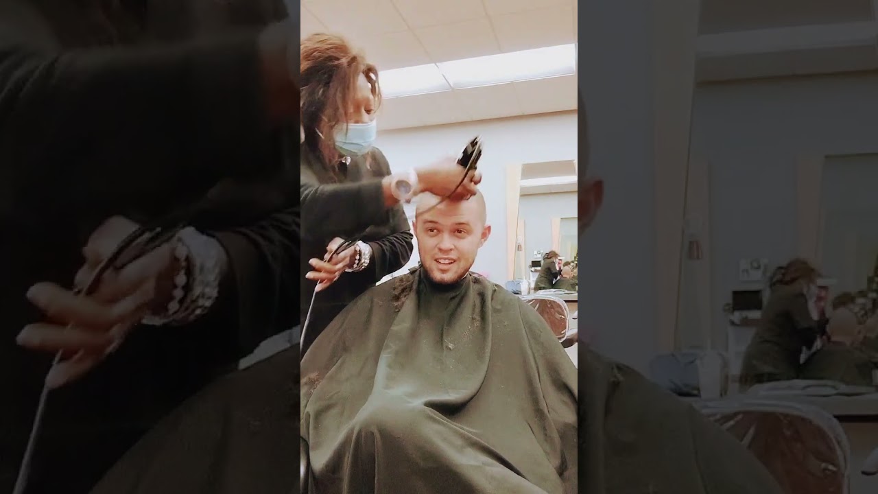 My client loves to record himself getting a hair cut.. Then he forwarded it to me #artistic