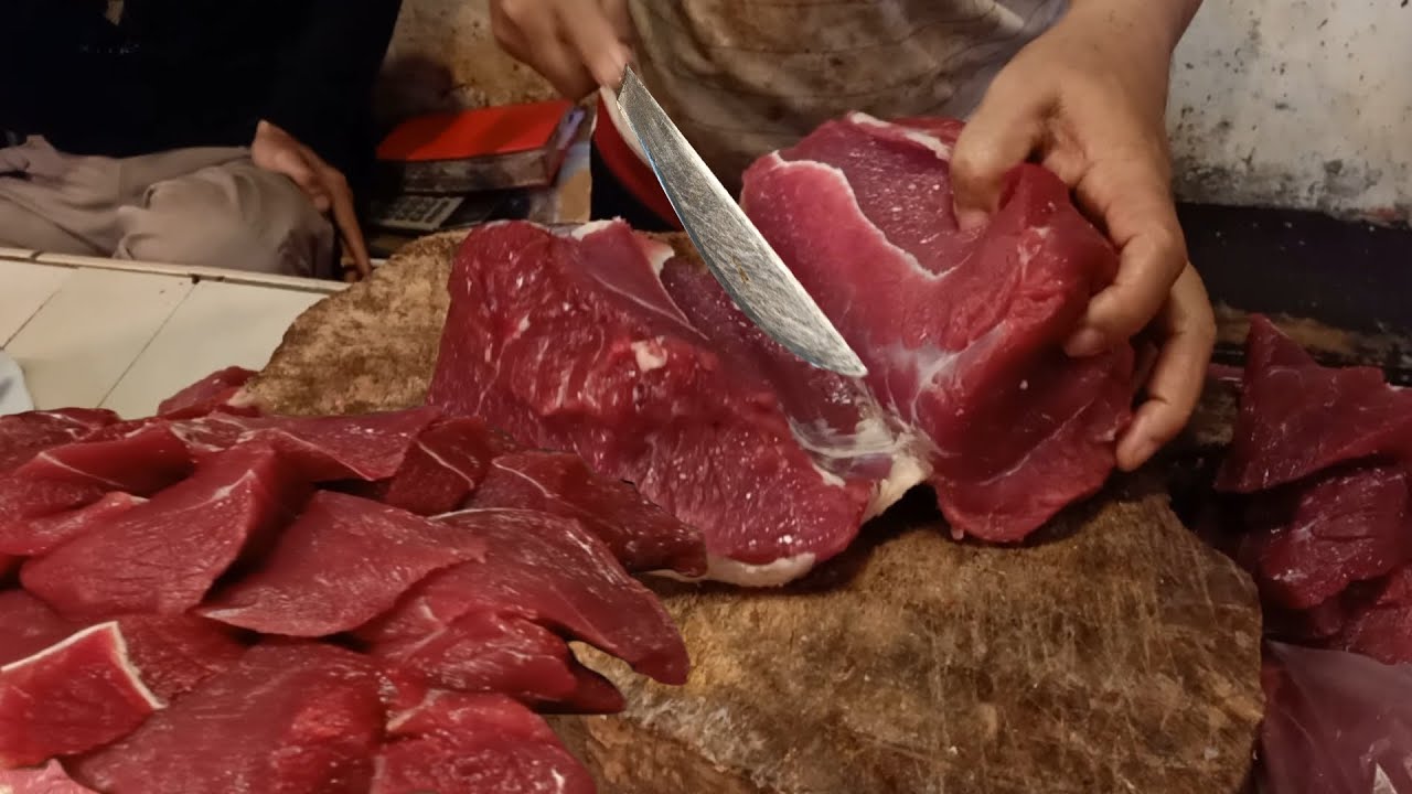 CARA MUDAH MEMOTONG DAGING SAPI UNTUK RENDANG DAN SEMUR❗