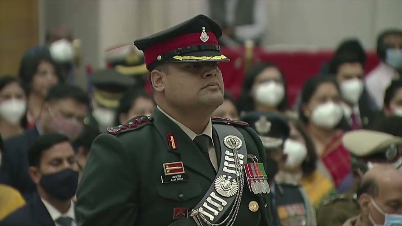 President presents Shaurya Chakra to Lt. Colonel Ajay Singh Kushwah, 3rd Battalion, Rashtriya Rifles