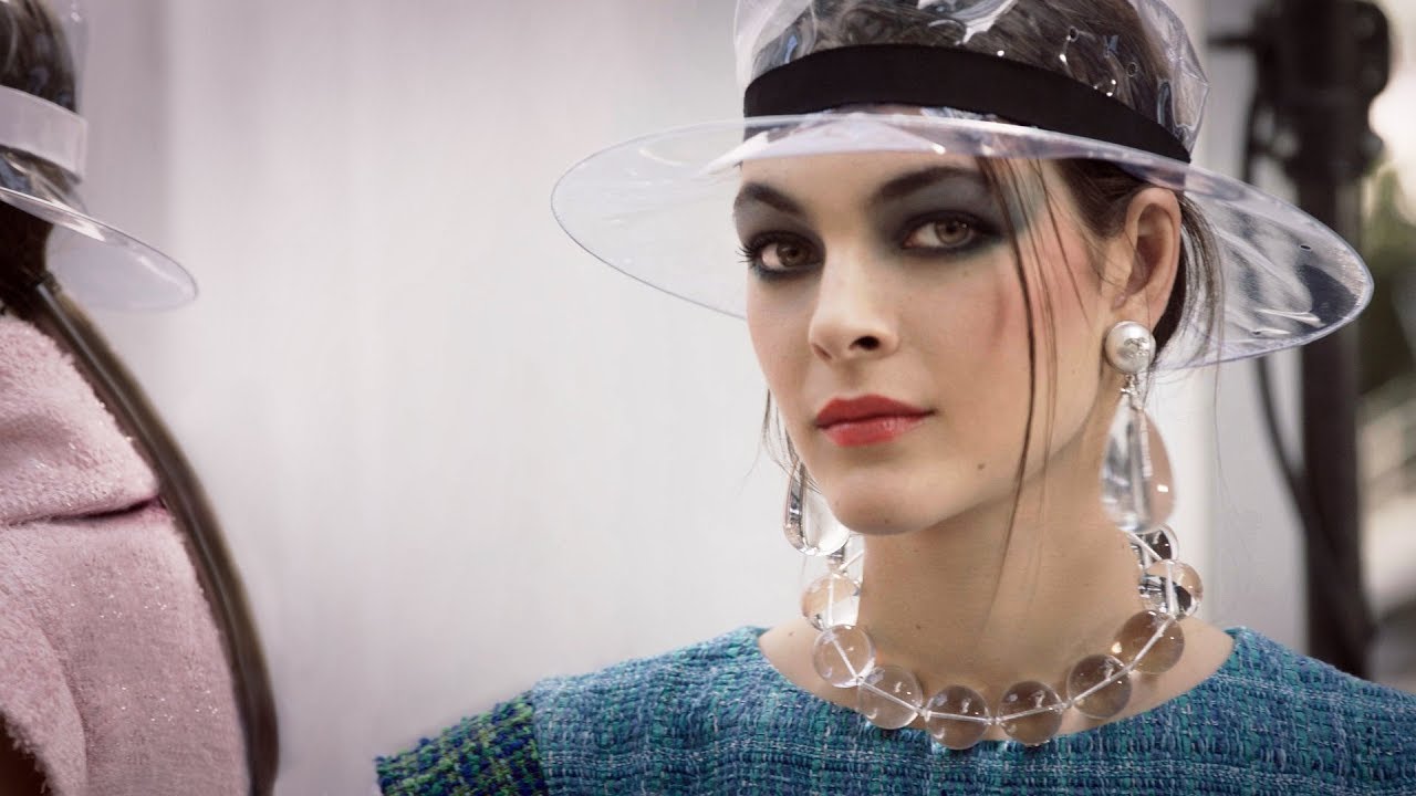 Accessories of the Spring-Summer 2018 Ready-to-Wear Collection &ndash; CHANEL Shows