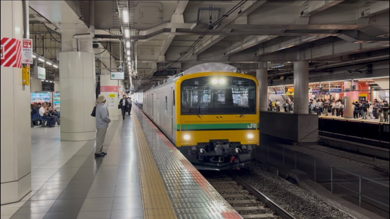 E493系第二編成　北千住駅通過シーン