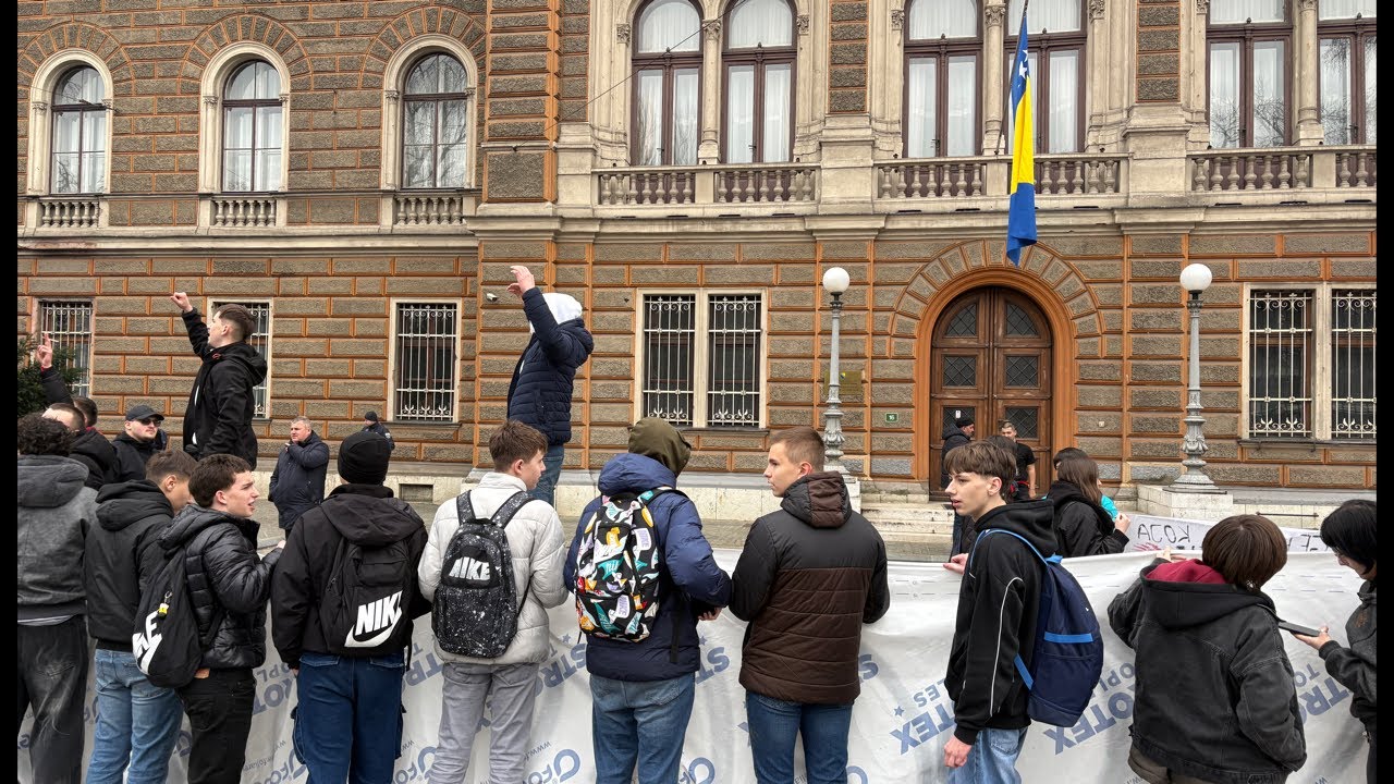 Protesti ispred predsjedništva, 16.02.2026.