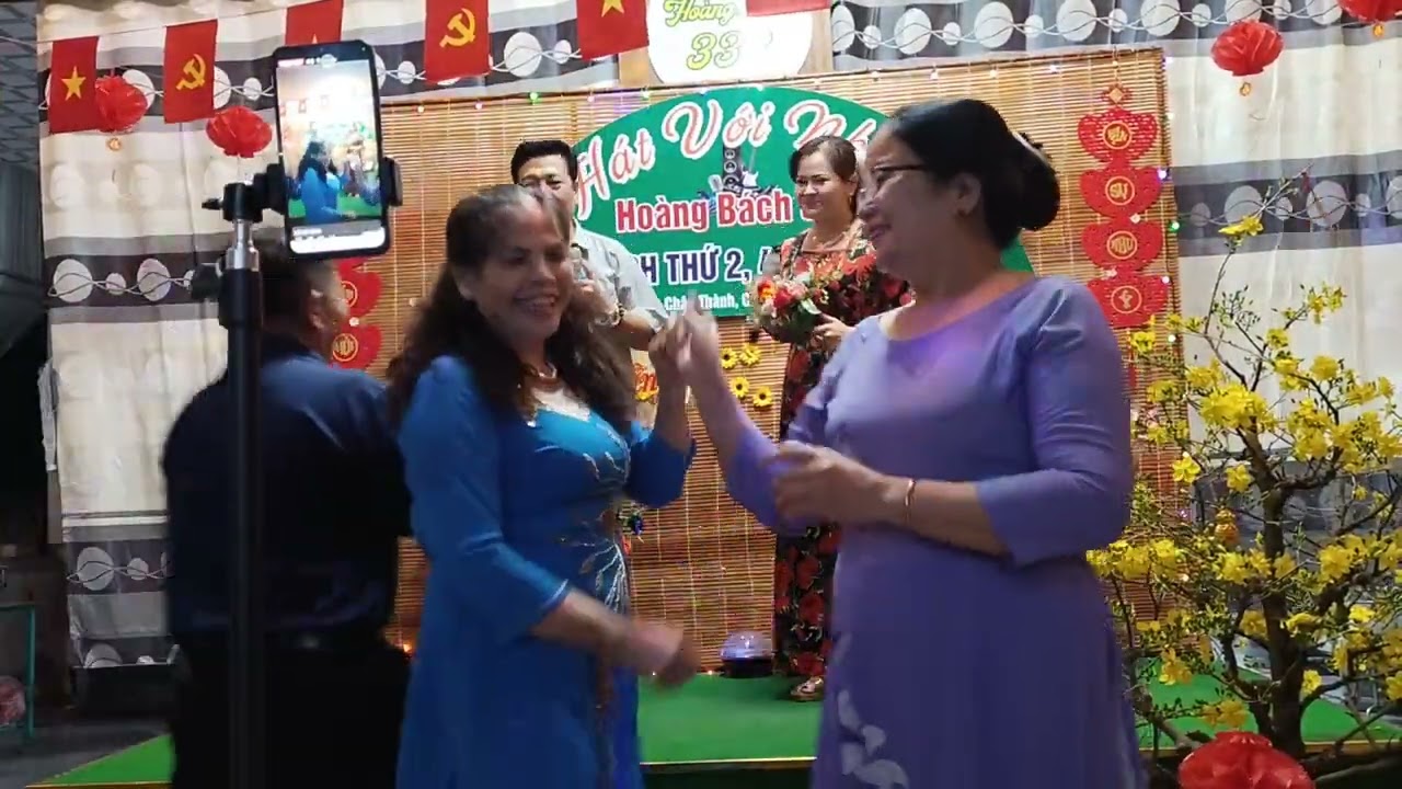 Minh Nhã Thanh Thủy, trình bày chim trắng mồ côi
