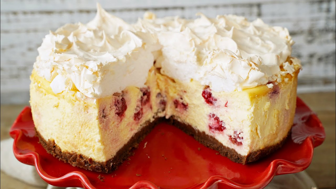 Prosty Sernik z Malinami Pod Pierzynką