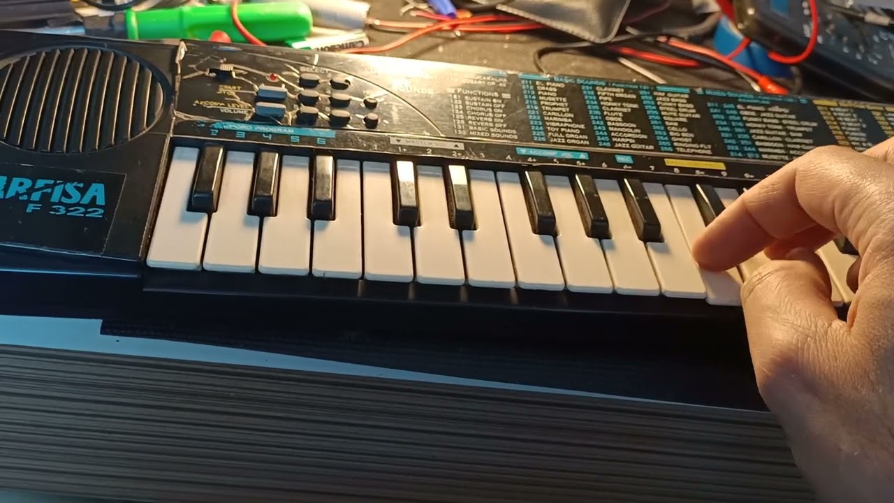 Встроил блютус в синтезатор Farfisa F 322  -  утренний концерт соседям)