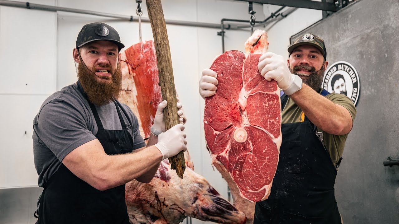 Разделка самого большого стейка из коровы! | Caveman Steak