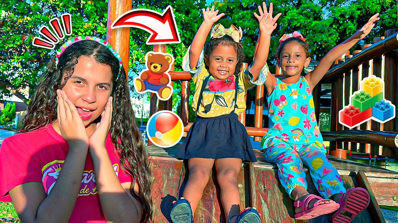 SARAH FINGE BRINCAR de BABÁ POR UM DIA de suas PRIMAS | Funny Story for Kids