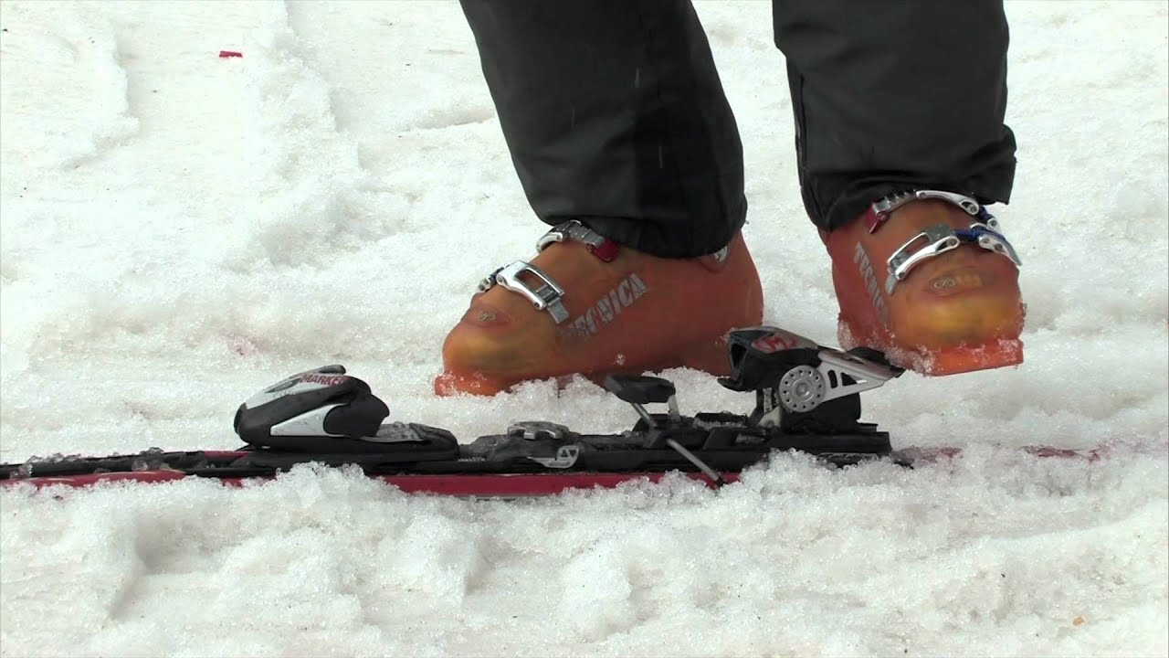Beginner Ski Lesson - 1.1, Putting On & Taking Off Skis