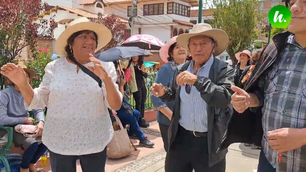 CHUA FIESTA DE CRUCES MAYORDOMOS DR  JOVITA Y VITALIANO