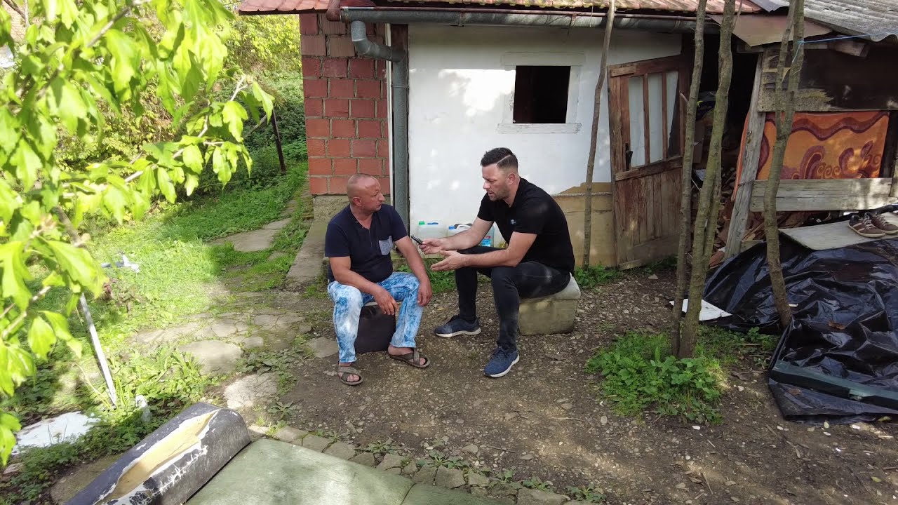 Prihvatit će svaki posao, samo da uvede struju i vodu u kuću!