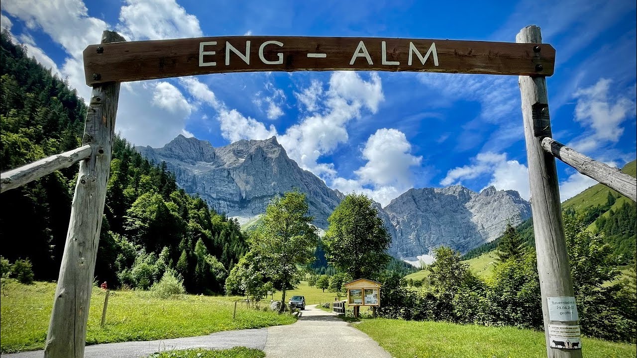 Solo Hiking 15km on Karwendel Austria.
