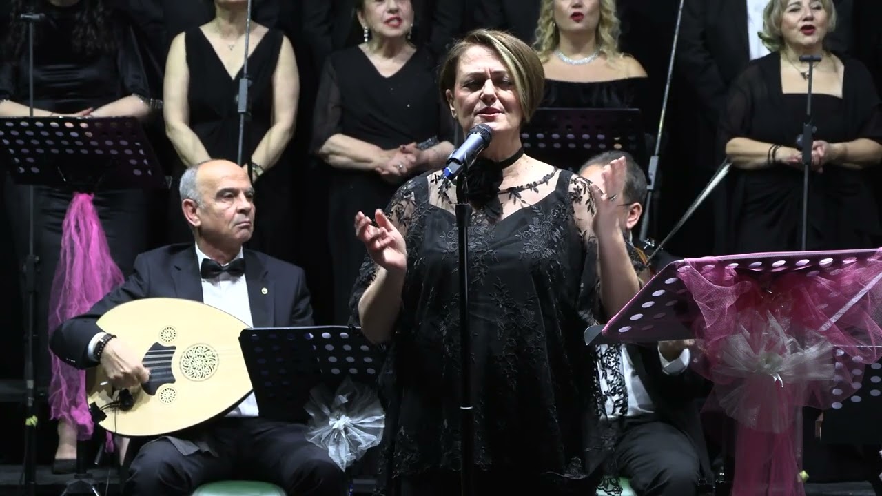 Ece Bahadır - Ellerimi Tutup Yalanlar Saydın