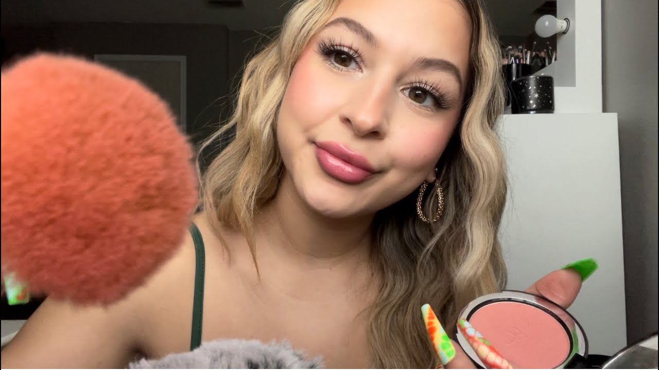 ASMR| Friend does your makeup for a date in 10 MINUTES *fast and aggressive * 💋