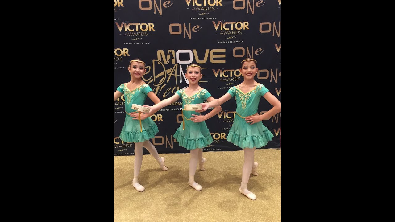Ballet Trio - La Esmeralda Variation