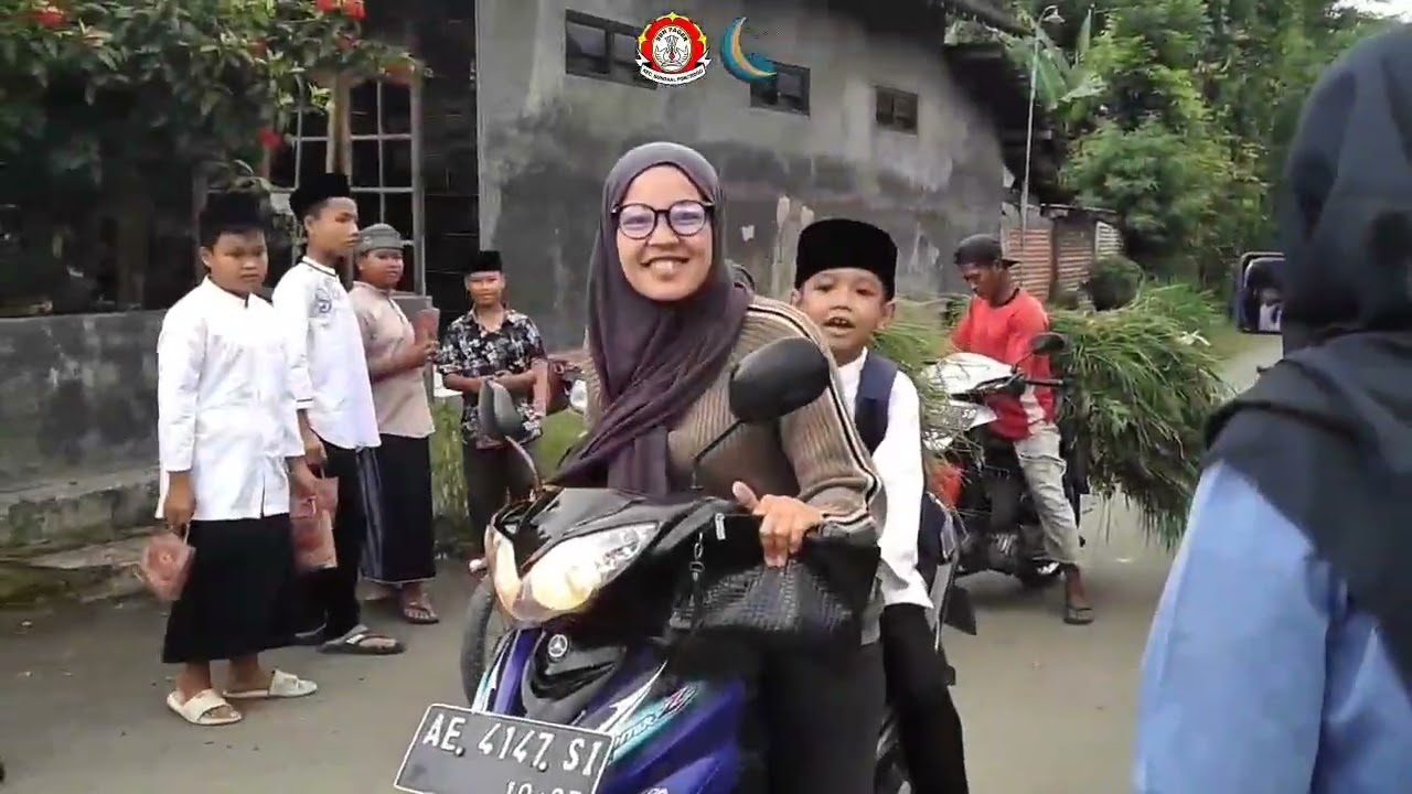 Indahnya berbagi takjil dengan iringan sholawat yang menenangkan hati. 🤗🌙✨