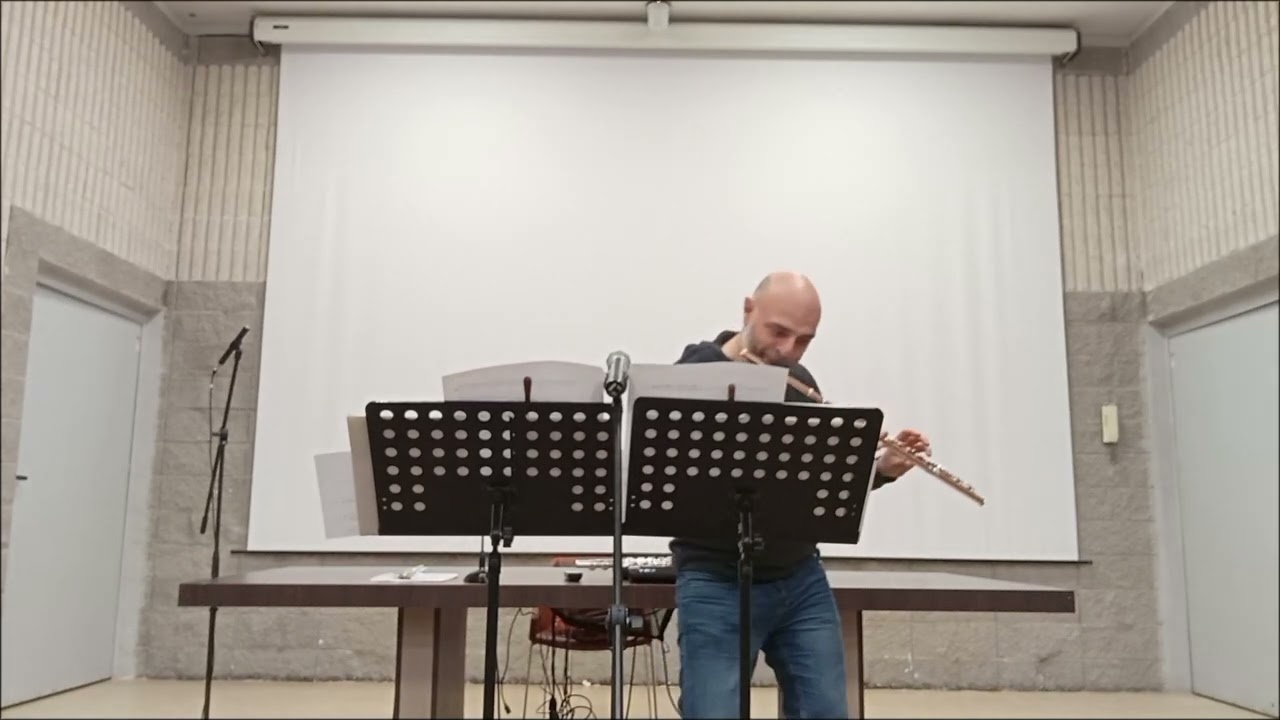 Commento a Euro per flauto in Do e in Sol di Francesco Pennisi - Fl. Massimiliano Ferrara