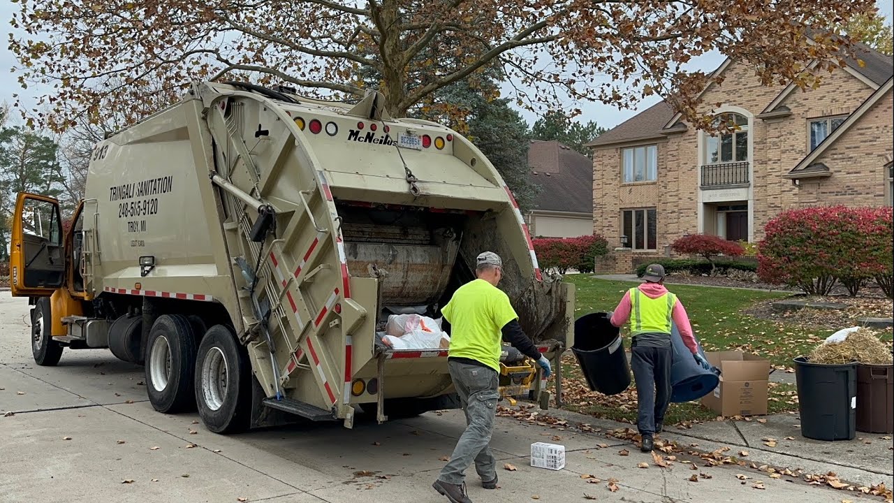 Tringali Sanitation Sterling Acterra McNeilus Rear Loader Garbage Truck Packing Manual Trash