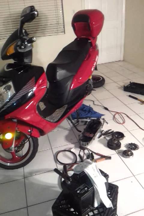 Chinese 150cc Scooter Moped Overview