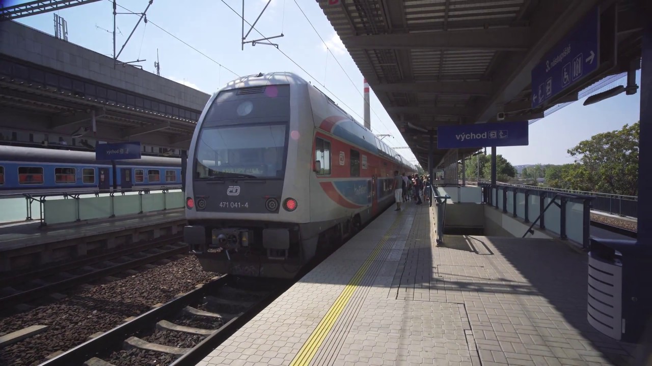 Czech Republic, Prague, train and boat ride from Praha-Holešovice to Zámky
