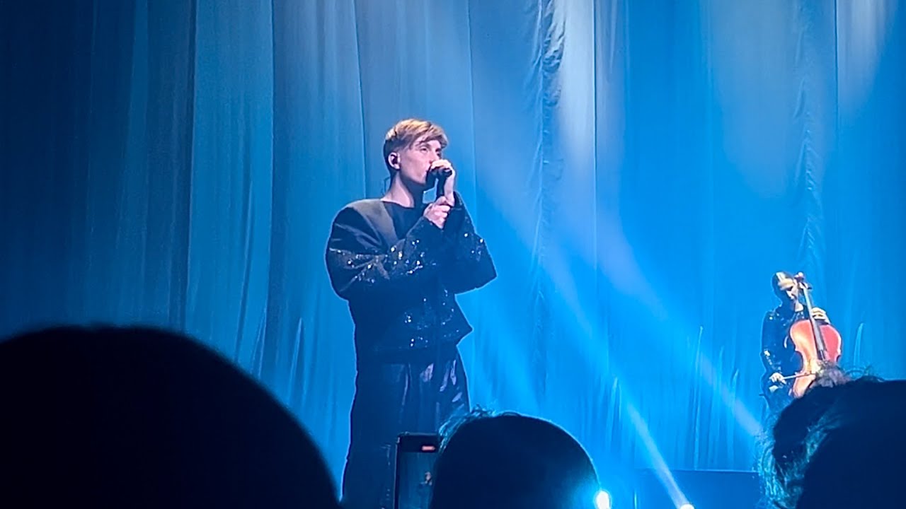 Loïc Nottet - Cygne (Cirque Royal, 28/04/2023)