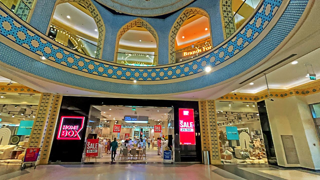 HOME BOX STORE in Burjuman Mall Dubai Furniture Crockery Furnishings Decorations Curtains Shopping