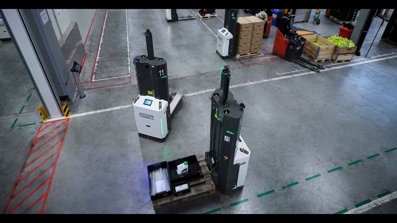 Autonom mobil robot (AMR) av KNAPP hos Fronius i Sattledt [ENG subtitles HD]