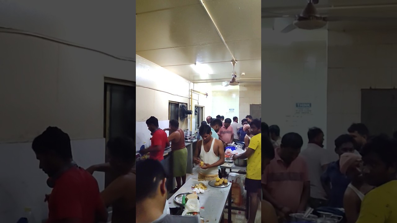 dubai labour kitchen || dubai labour camp kitchen !! dubai labour cooking @VikashYadavVlogs07