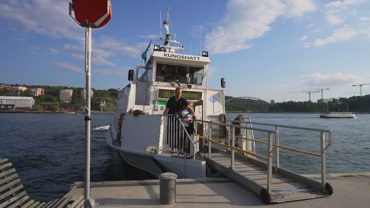 Sweden, Stockholm, walk + boat ride from Blockhusudden to Nacka strand