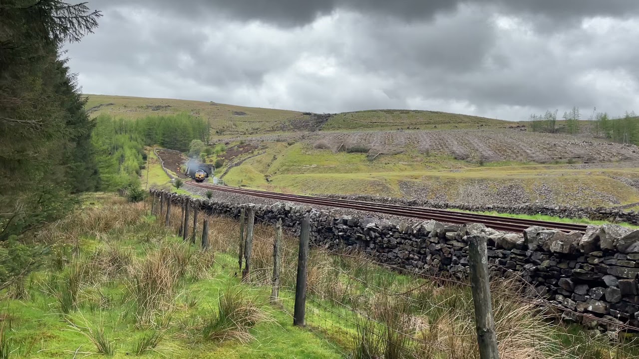 47805 & 47593 Thrash out of Blea Moor Tunnel heading the Settle Carlisle Circular Statesman 22/05/21