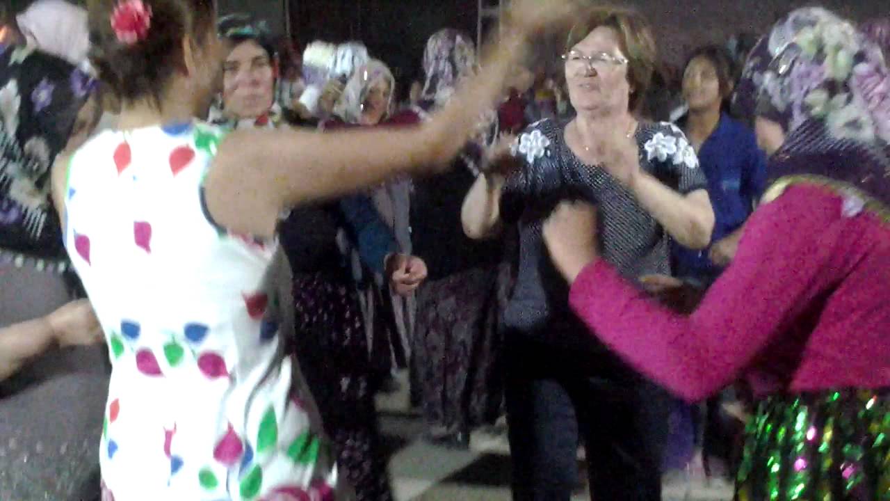DİNAR ÇÖLOVASI OKÇULAR  KÖYÜNDE  BİR DÜĞÜN COŞKUSU