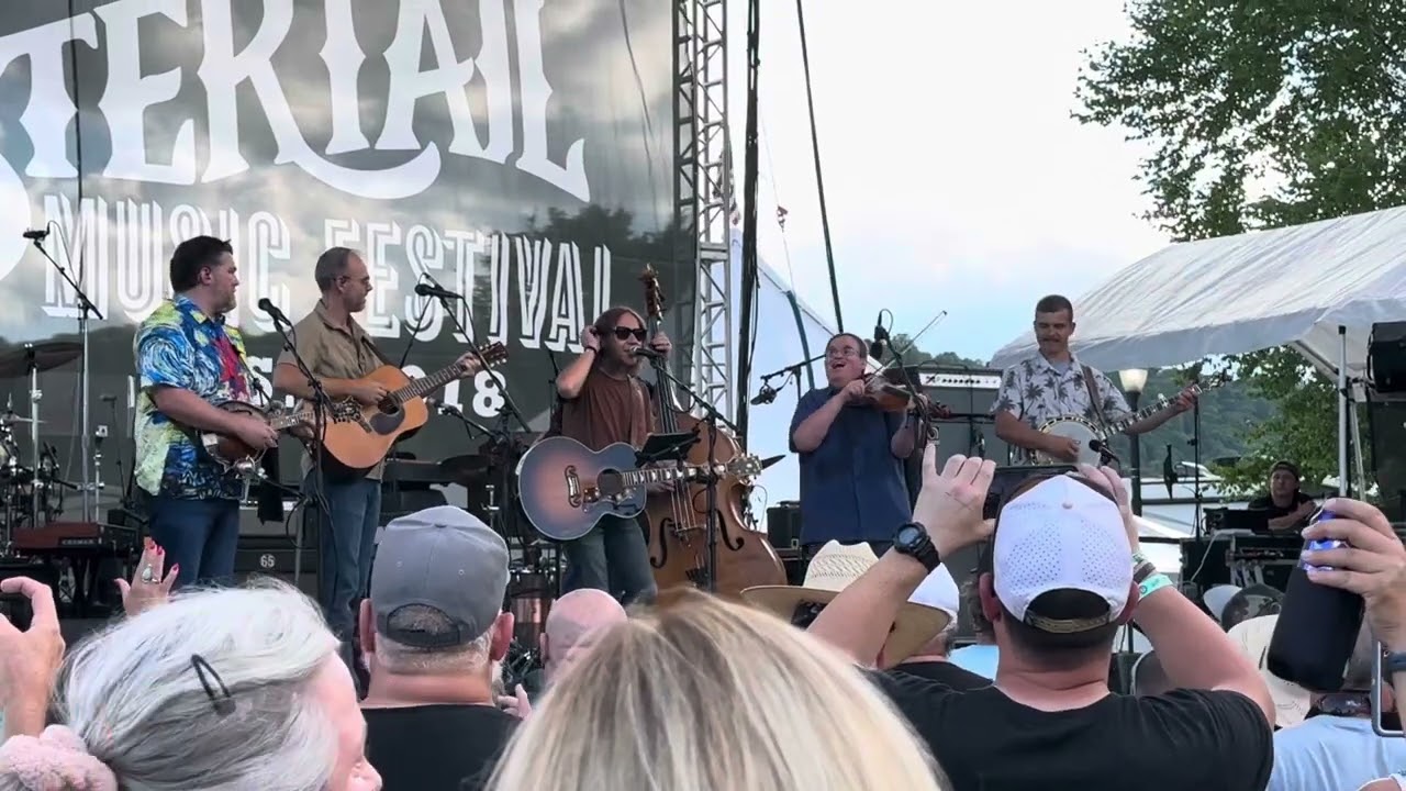 Michael Cleveland and Flamekeeper w/ Charlie Starr - One Horse Town