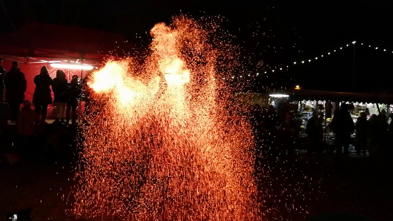 4. Dezember 2017 Hauzenberger Perchten am Christkindlamrkt in Zwiesel