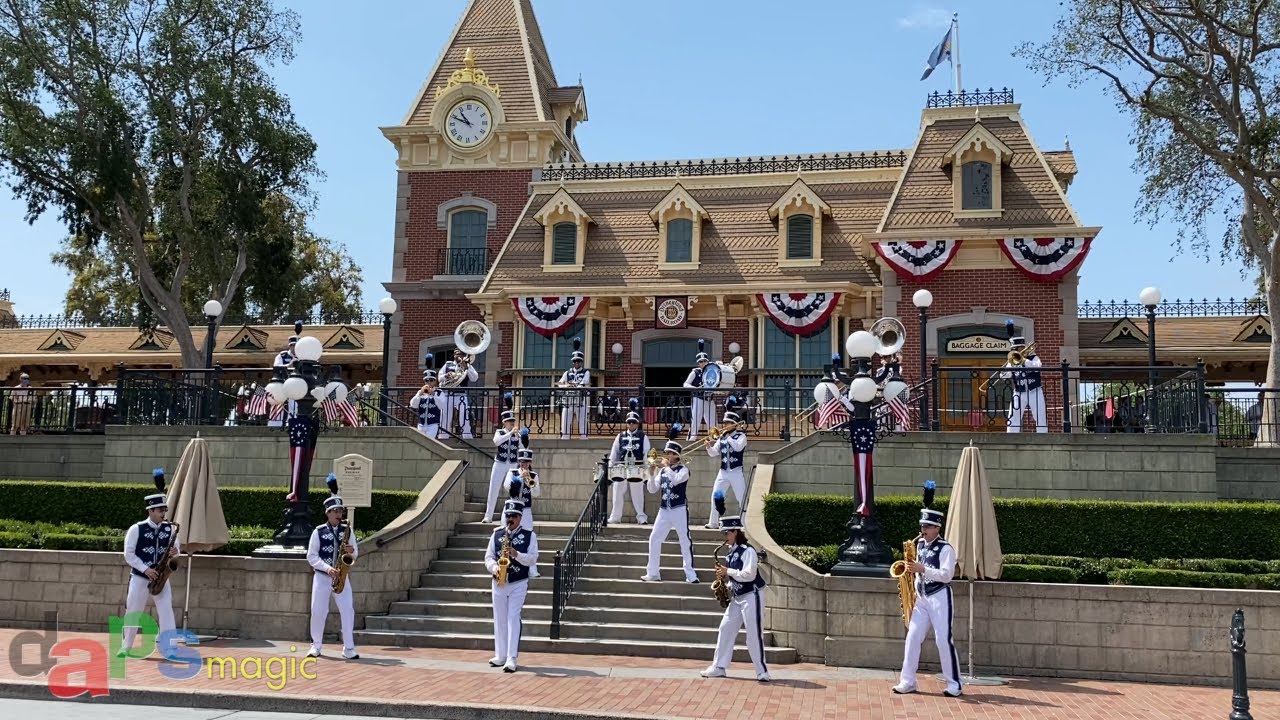 Welcome to Our Family! - FIRST PERFORMANCE: Disneyland Band Returns to Disneyland