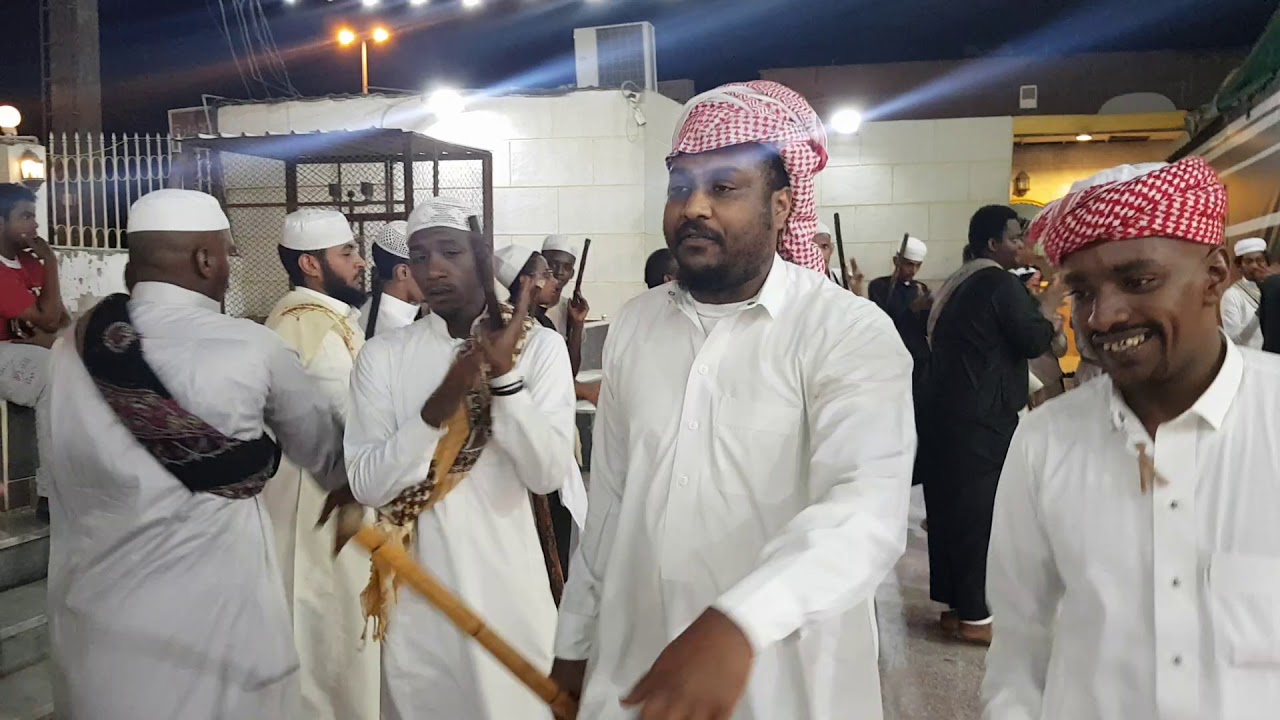 لعب مزمار الكندرة و المعازيم عنيكش _ قاعة اماسينا (4) ياسلام ياعواد الطرب