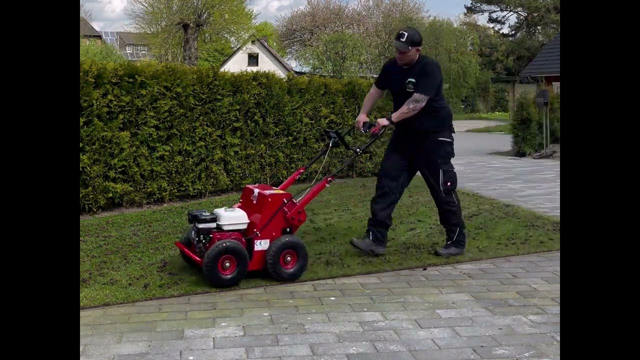 Starting the Season Right – Complete Lawn Renovation for a Perfect Green!