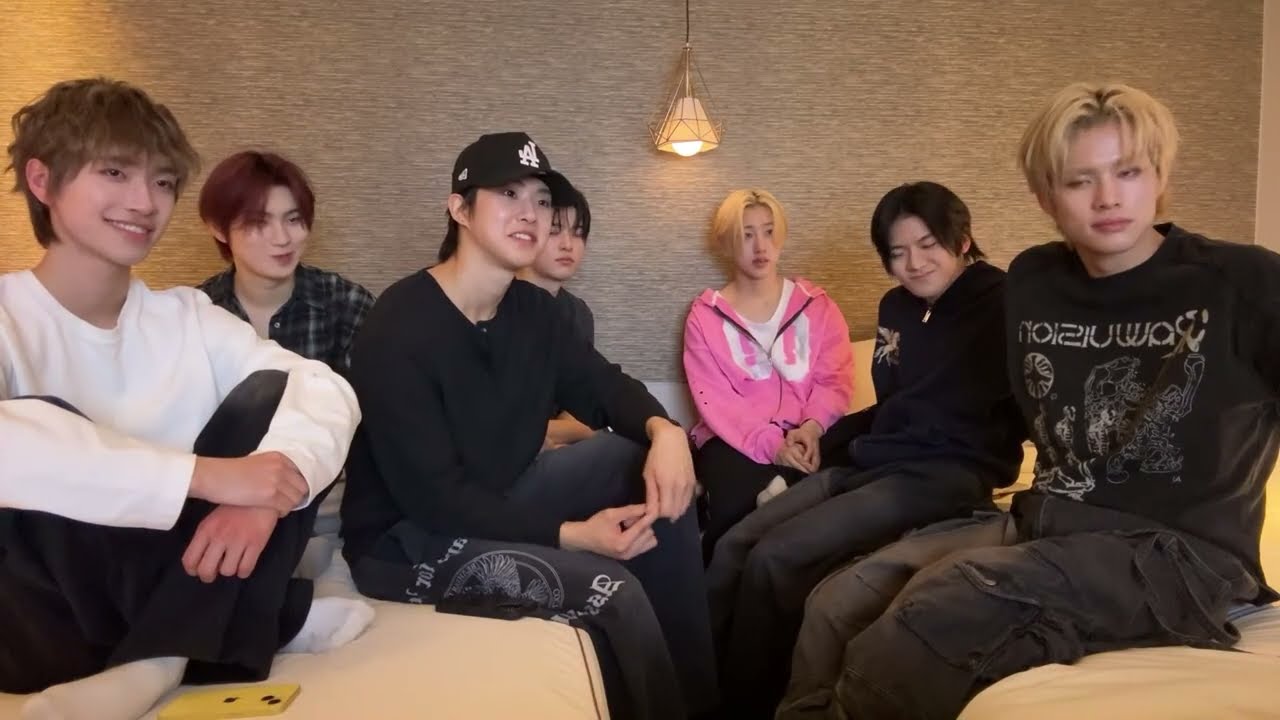 🚨뉴비트는 회의 중🚨
