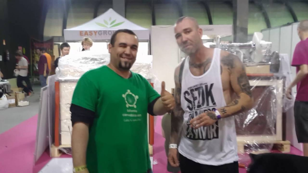 Expoca&ntilde;amo Sevilla 2016 - La Familia Cannabica & NGSeeds