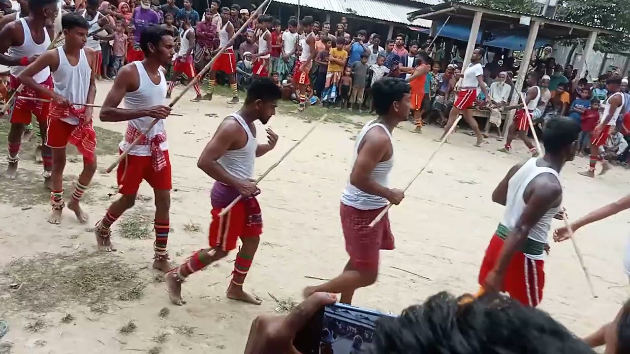 এটাই আমাদের গ্রামের ঐতিহ্য খেলা খেলাটার নাম কমেন্টে দেখতে চাই